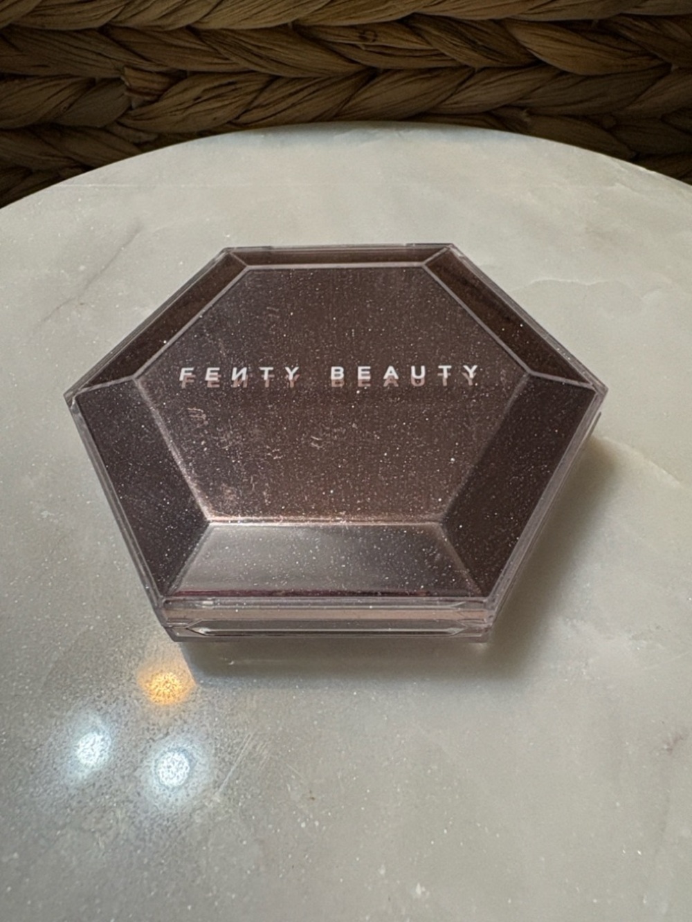Fenty Beauty HOW MANY CARATS?! Diamond Bomb Highlighter